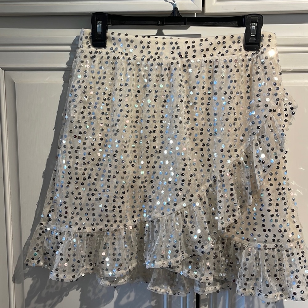 Lauren Conrad sequin ruffle skirt size medium